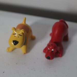 Lot of 2 Scholastic Clifford Big Red Dog Clifford and TBone Figures Toy